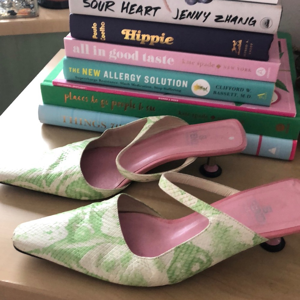 Vintage 🦋 fendi kitten heels 37